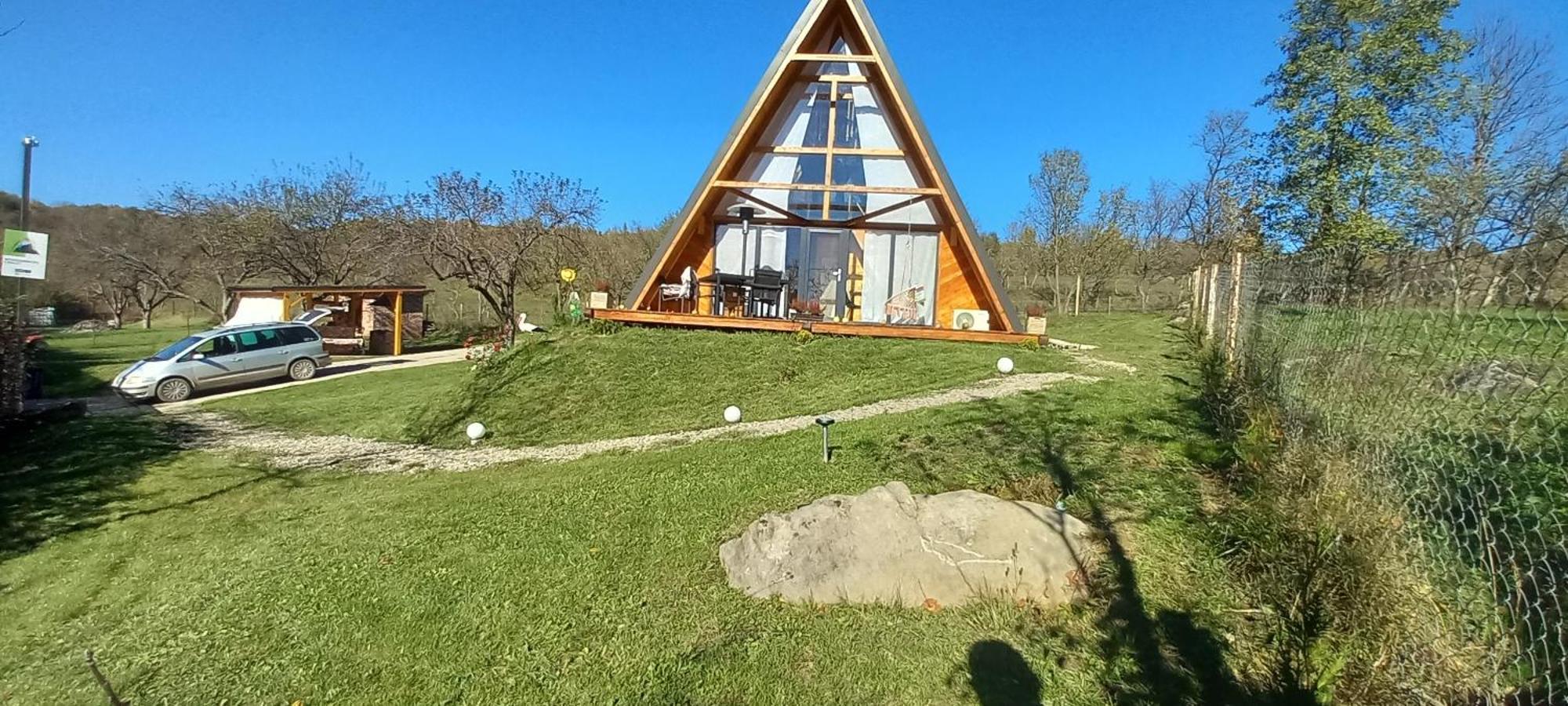 Wood & Bricks Chalet Giulesti Exterior foto